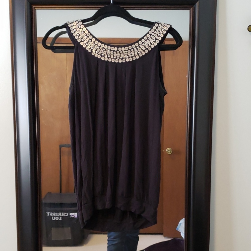 Black sleeveless top